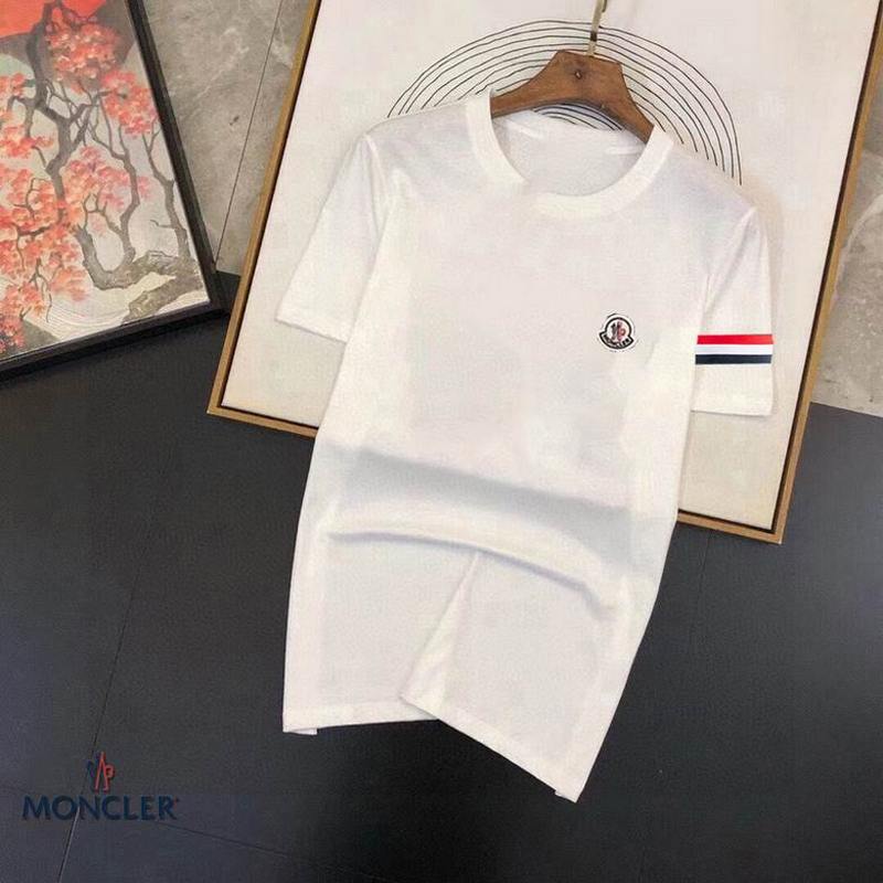 Moncler T-shirts 438